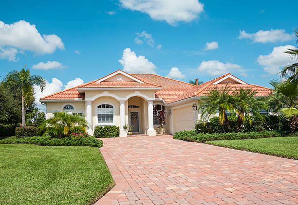 Best Affordable Driveway Pavers  in Country Club Hls, IL
